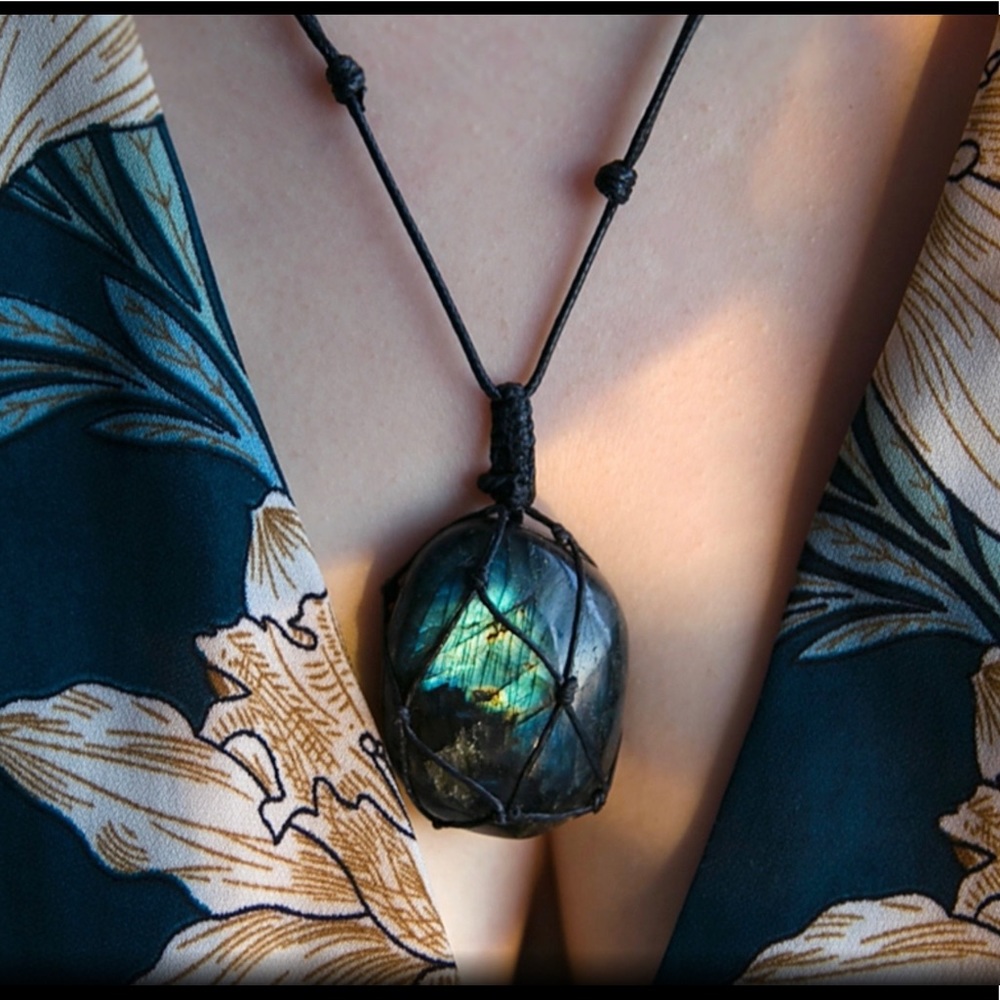 💠SOLD OUT💠 Labradorite Natural Stone Necklace